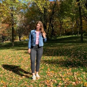 Meet your Posher, Katherine